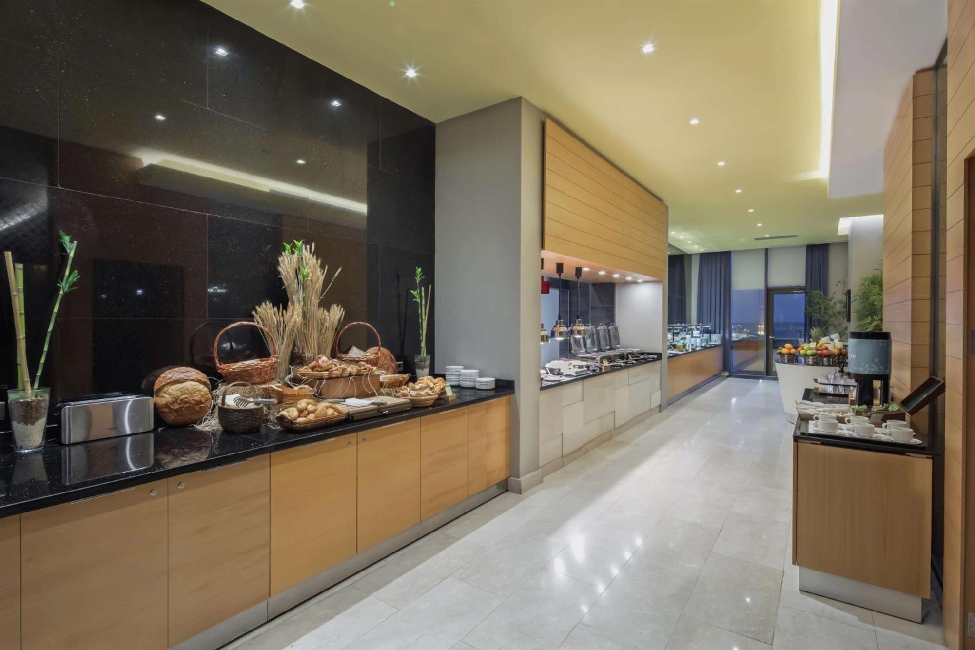 Doubletree By Hilton 5*